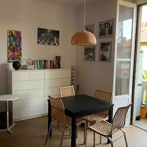Appartamento Splendido Con Tutti Servizi In Zona Navigli, Milano